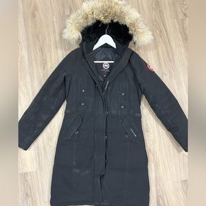 Women’s Canada Goose Parka- size small